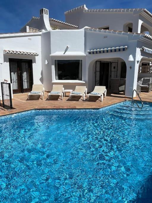 Villa In Moraira - El Faro Exteriör bild